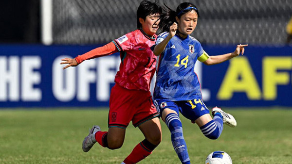 여자 축구대표팀이 아시아축구연맹(AFC) 여자 아시안컵 준결승전에서 일본에 져, 3위 결정전으로 밀려났다.