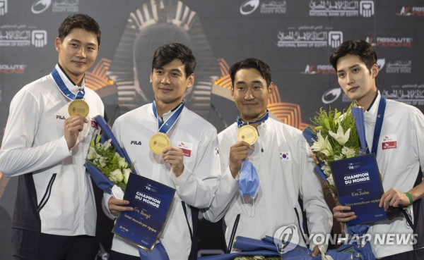 세계선수권대회 남자 사브르 단체전 우승 합작한 오상욱, 구본길, 김정환, 김준호(왼쪽부터) (사진 출처: 연합뉴스)