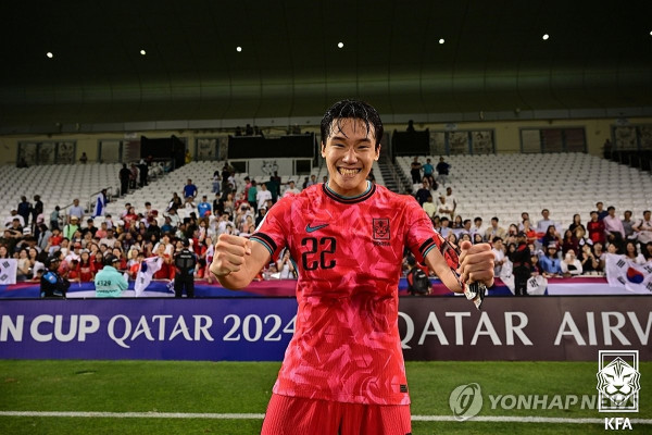 2024 AFC U-23 아시안컵 조별리그 B조 3차전 한국과 일본의 경기. 1-0으로 승리한 한국의 이태석이 기뻐하고 있다.(사진 출처:연합뉴스)