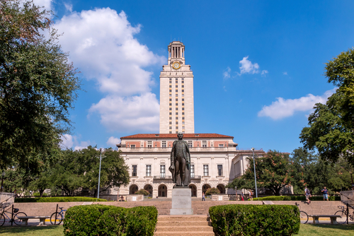 트럼프 행정부가 텍사스주립대 오스틴캠퍼스(UT Austin)를 \\\\\\'고등교육 아카데믹 엑설런스 협약’ 대상으로 선정했다.(사진 출처:shutterstock)