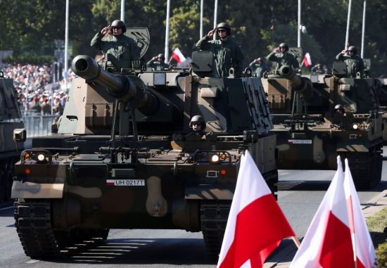 폴란드가 21일(목) 이젠 무기 지원을 하지 않겠다고 선언했다.