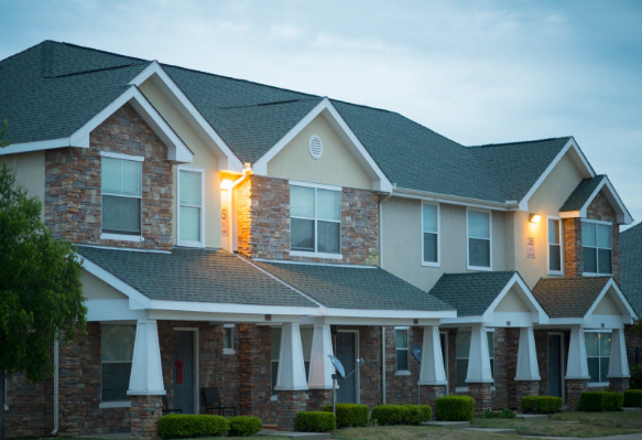 북텍사스 지역의 부동산 중개인들은 지난 1월에 5,335채의 주택을 판매했다.