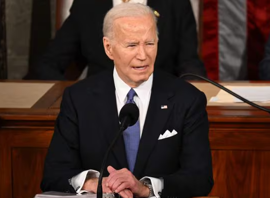 조 바이든 대통령이 7일 밤 워싱턴 DC 연방의회에서 임기 마지막 국정 연설을 하고 있다. 