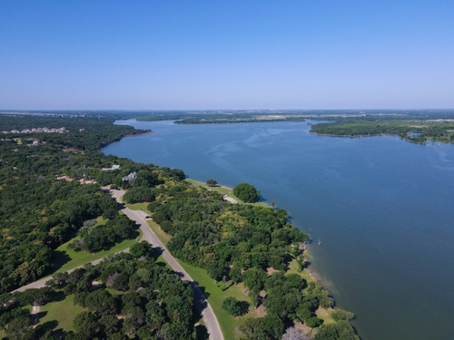 화이트 록 레이크의 준설 문제를 놓고 시 당국이 새로운 접근 방식을 추진하고 있다. [사진 출처: shutterstock]