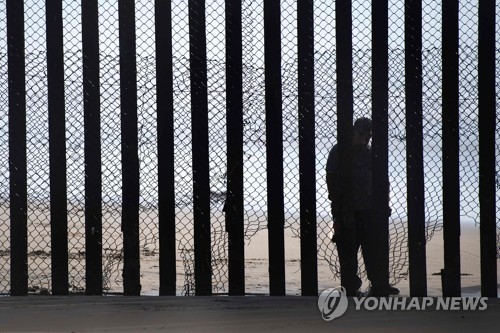 국경지대인 리오그란데에서 국경장벽이 새롭게 건설되고 있다.