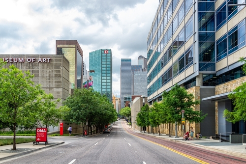 달라스 아트 디스트릭트의 대표적인 오피스 타워가 지역 투자사에 매각됐다. [사진 출처: shutterstock]