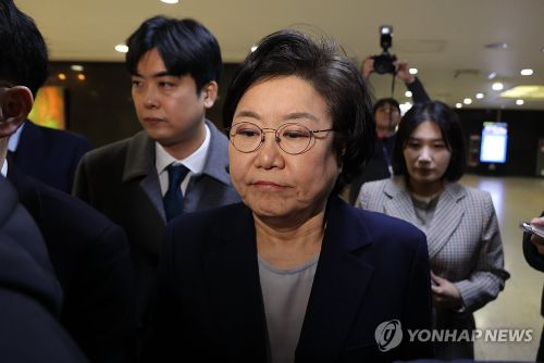국회서 인사청문회 대기하는 이혜훈 후보자 [사진 출처: 연합뉴스]