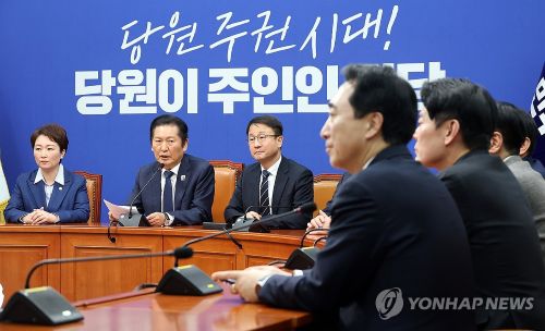 합당 관련 입장 밝히는 정청래 대표 [사진 출처: 연합뉴스]