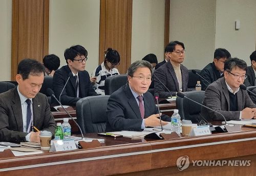 인천국제공항공사 사장이 16일 인천국제공항공사 회의실에서 열린 기자간담회에서 발언하고 있다. [사진 출처: 연합뉴스]