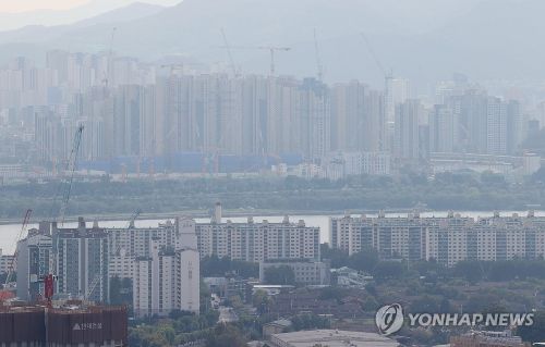  20일 서울 남산에서 바라본 아파트 단지의 모습.(사진 출처:연합뉴스)