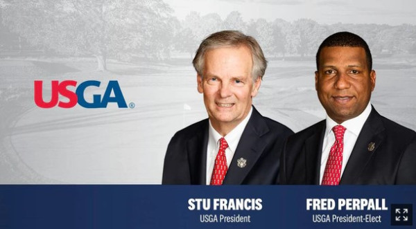 미국골프협회(USGA) 사상 첫 흑인 회장으로 선출된 프레드 퍼볼과 현 회장 스튜어트 프랜시스. (사진 출처: USGA 홈페이지)