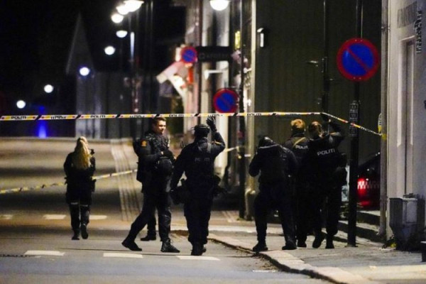 노르웨이에서 한 남성이 행인들 대상으로 무작위로 화살 공격을 해 사상자가 발생했다. (사진 출처: FOX46)