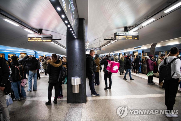 스웨덴, 코로나19 이후 첫 부분봉쇄 도입 [AFP/TT통신=연합뉴스 자료사진]