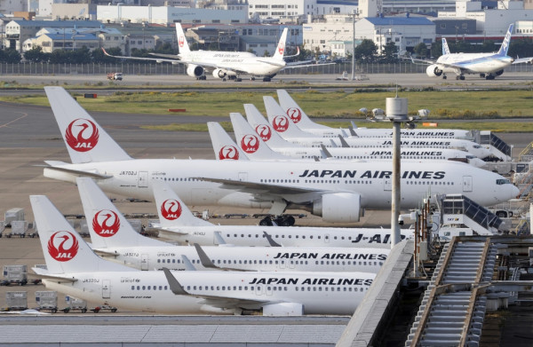 도쿄 하네다공항 주기장에 줄지어 있는 일본항공 여객기 (사진 출처: 연합뉴스)