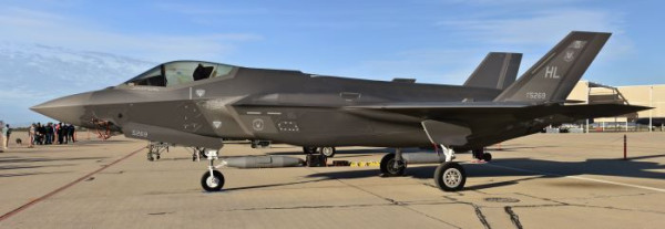 U.S. Air Force F-35 Joint Strike Fighter (Lightning II) jet 