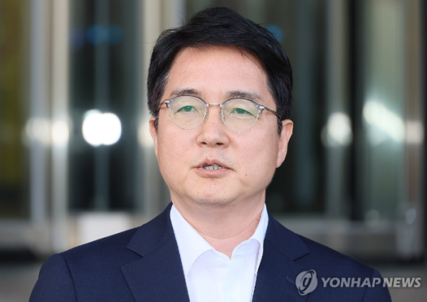 취재진 질문에 답하는 심우정 신임 검찰총장 후보자 (사진 출처: 연합뉴스)