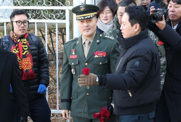 해병대 채 상병 순직 사건 관련 항명 및 상관명예훼손 혐의로 기소된 박정훈 전 해병대 수사단장에게 군사법원이 1심에서 무죄를 선고했다.