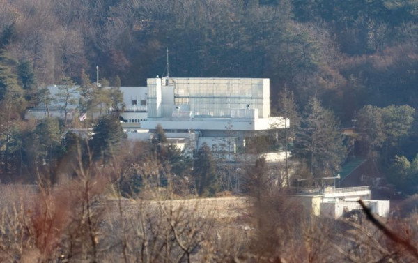 공수처와 경찰이 윤석열 대통령에 대한 체포 영장 집행을 시도했지만 불발됐다.