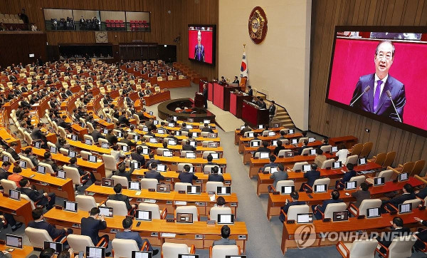 윤석열 대통령은 내년도 정부 예산안 시정연설에서 연금, 의료, 노동, 교육 등 4대 개혁과 저출생 문제 해결 의지를 거듭 밝혔다.