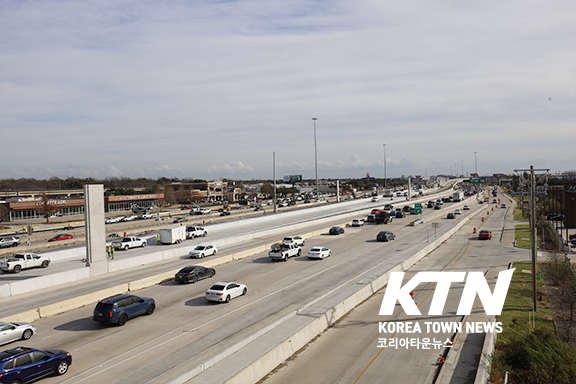 공사가 한창인 I-35 캐롤튼지역
