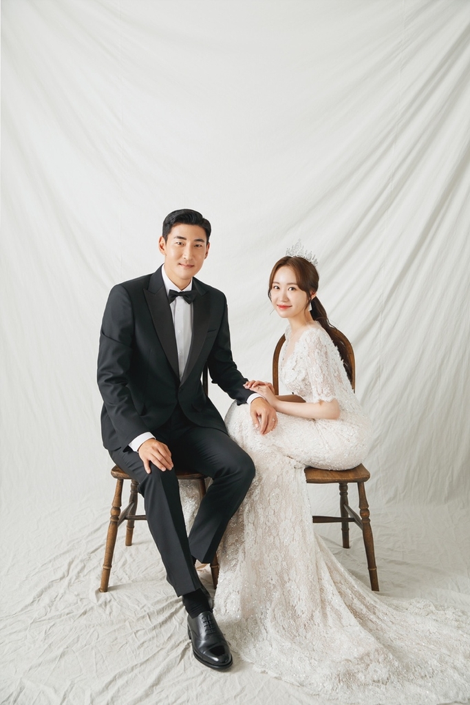 오는 11일 결혼식을 올리는 김영찬과 이예림 (사진 출처: 연합뉴스)