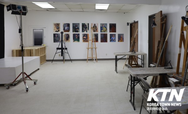스티브고 아트 스튜디오가 달라스로 확장 이전하여 새롭게 문을 열었다.