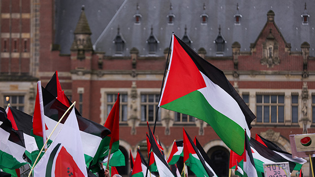 국제사법재판소가 26일 이스라엘 대해 가자지구 전쟁 중단을 명령할지 결정하기로 했다.