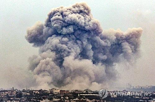 가자지구에 이스라엘군 폭격 (사진 출처: 연합뉴스)