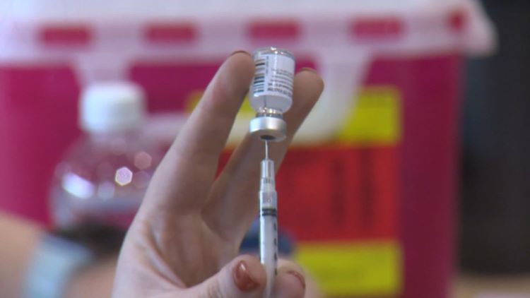 텍사스 주정부가 달라스 카운티 등 5개 카운티에 새 코로나 19 백신 접종소를 추가로 설치할 계획이다. (사진 출처:nbcdfw)
