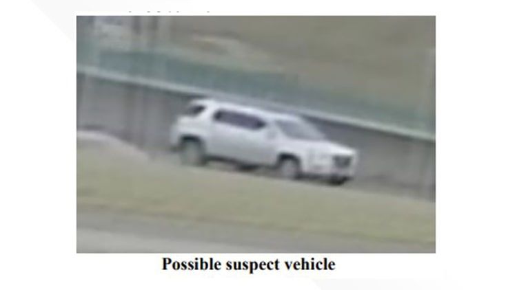 달라스 경찰국이 지난 2월 보복 운전 총격 사건의 용의 차량을 공개했다. (사진 출너: WFAA)