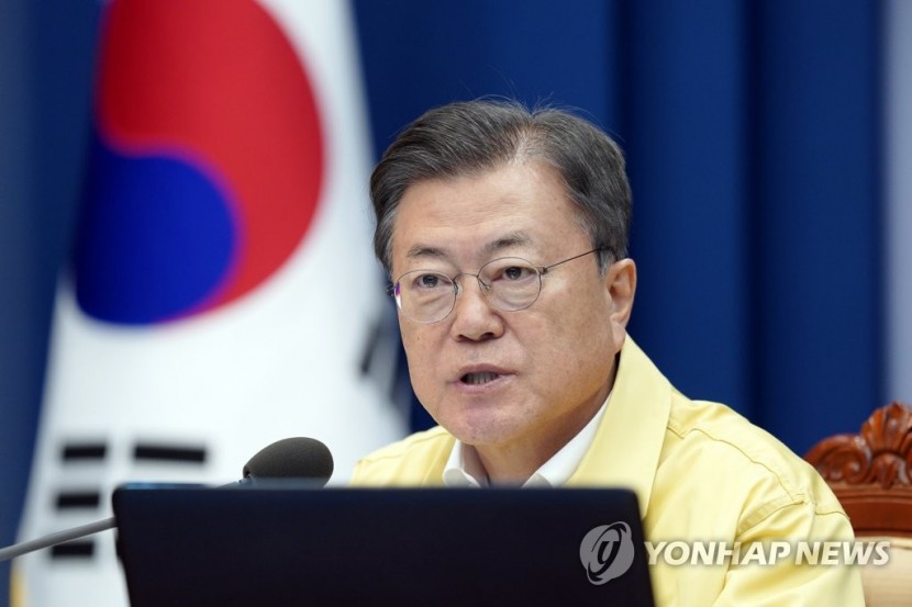 코로나19 대응 특별방역점검회의 주재하는 문재인 대통령 (사진 출처: 연합뉴스)