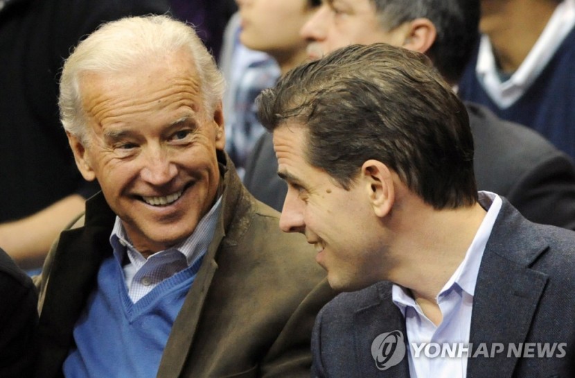 미국 대선후보 조 바이든(왼쪽) 전 부통령과 아들 헌터 바이든[EPA=연합뉴스 자료사진]